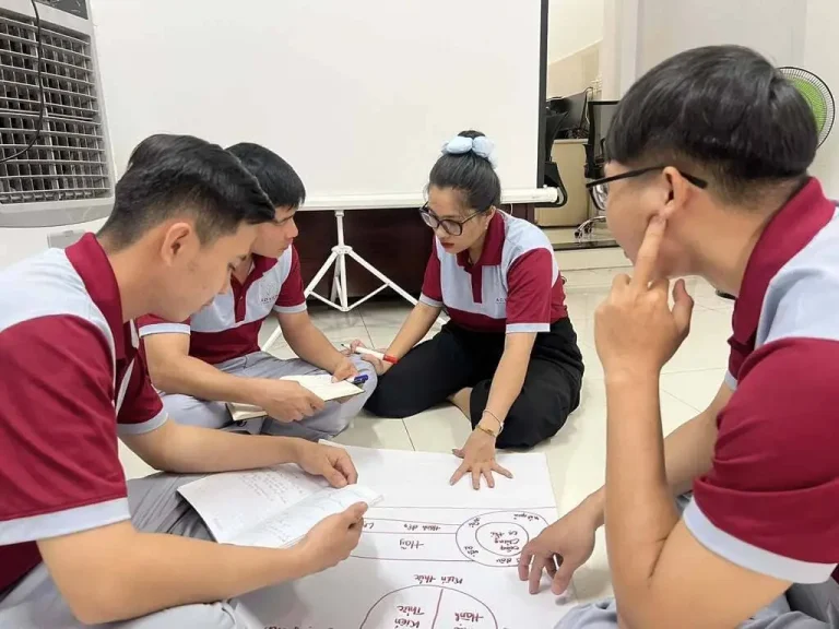 Đào tạo văn hóa ứng xử Sao Việt Pest 2025